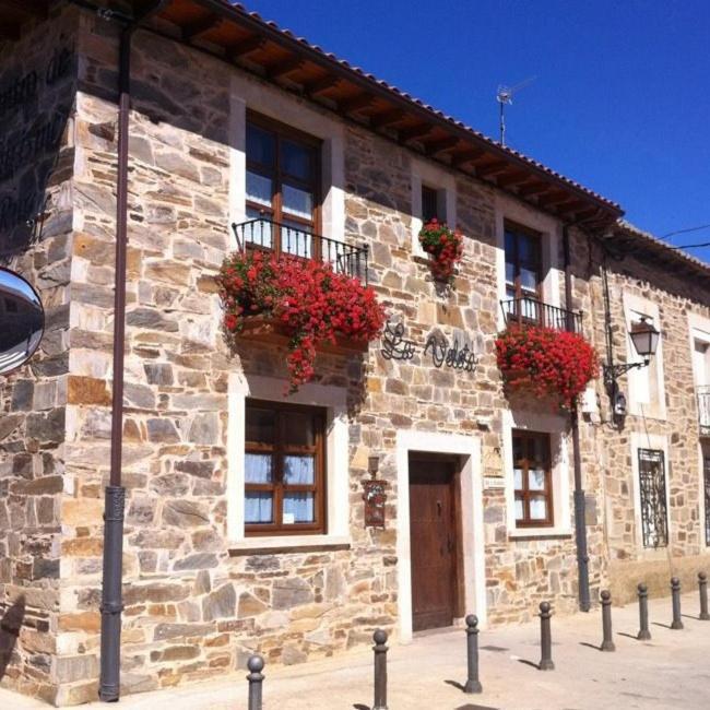 Hotel Rural La Veleta Murias de Rechivaldo Exteriör bild