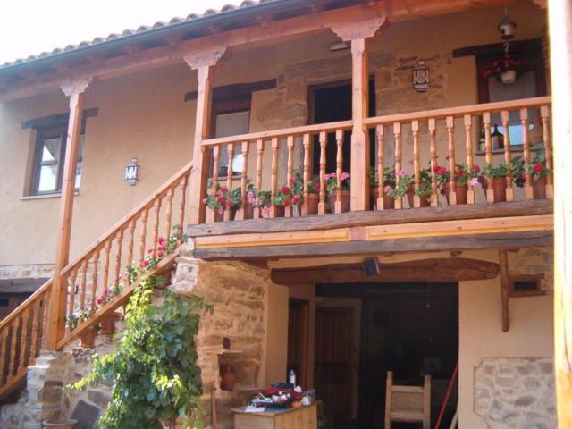 Hotel Rural La Veleta Murias de Rechivaldo Exteriör bild